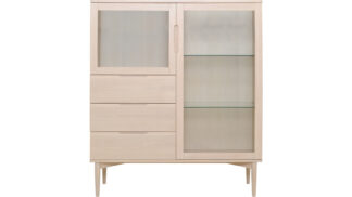 Karmöy Vitrin låg ljus ek